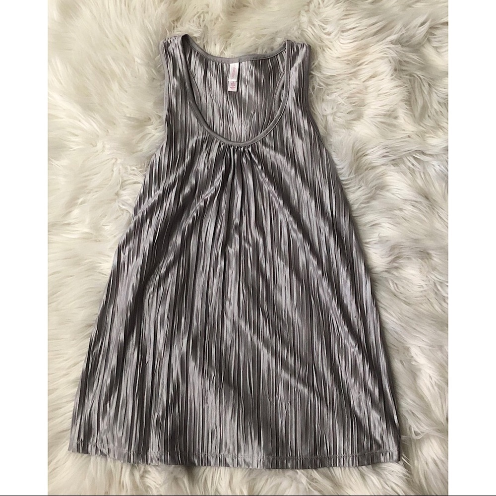 Xhilaration Crinkle Silver Racerback Top